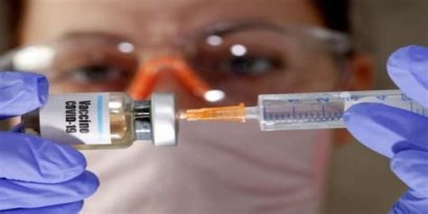 O­x­f­o­r­d­­u­n­ ­k­o­r­o­n­a­v­i­r­ü­s­ ­a­ş­ı­ ­a­d­a­y­ı­,­ ­i­k­i­ ­ü­l­k­e­d­e­ ­ü­r­e­t­i­l­e­c­e­k­